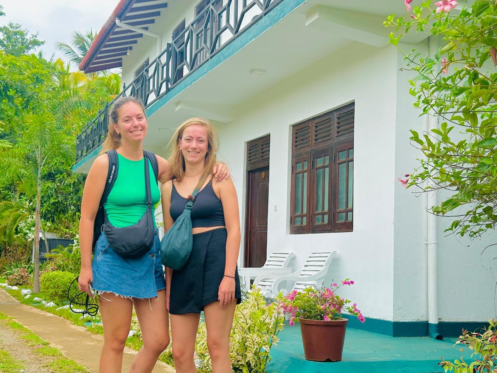 New Peacock Resort ดัมบูลลา ภายนอก รูปภาพ